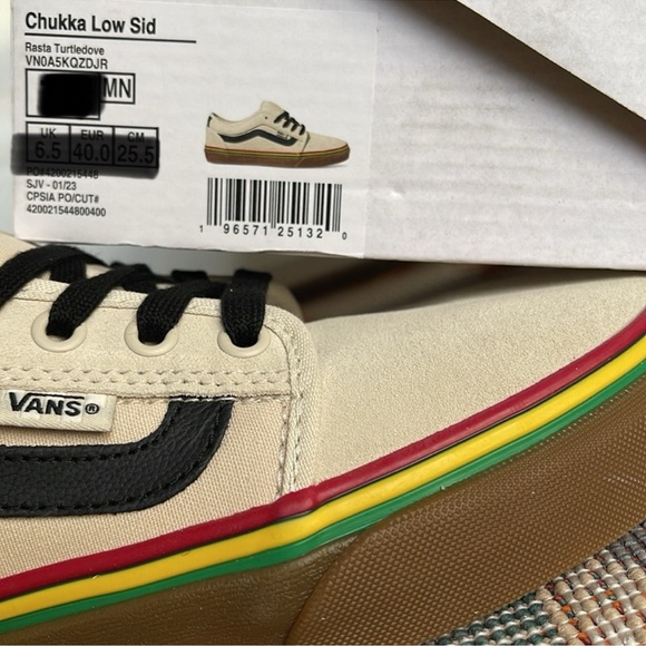 Vans WMNS Chukka Low Sid
Rasta Turtledove
VN0A5KQZDJR
Sneakers - Picture 16 of 16